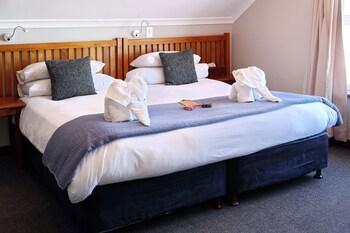 Blue Bay Lodge