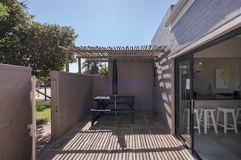 Blue Bay Lodge