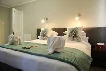 Blue Bay Lodge