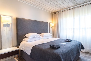 Blue Bay Lodge