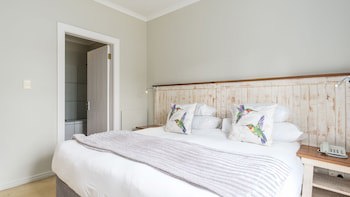 Blue Bay Lodge