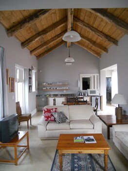 Blue Bay Lodge