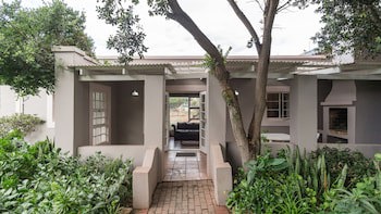 Blue Bay Lodge