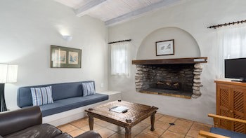 Blue Bay Lodge