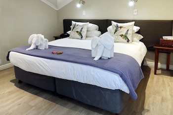 Blue Bay Lodge