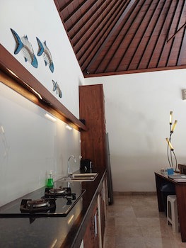 Aloka Bahari Villas