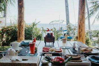 Aloka Bahari Villas
