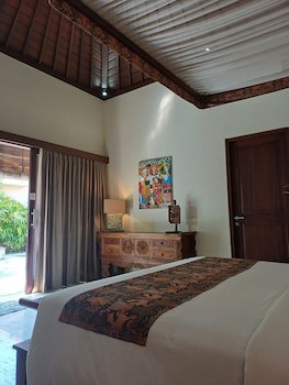 Aloka Bahari Villas