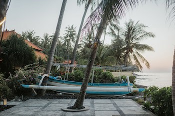 Aloka Bahari Villas