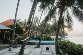 Aloka Bahari Villas