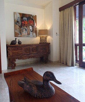 Aloka Bahari Villas