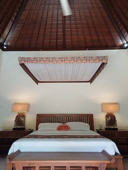 Aloka Bahari Villas