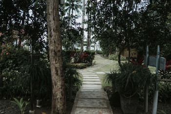Aloka Bahari Villas