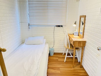 Aroha Guest House