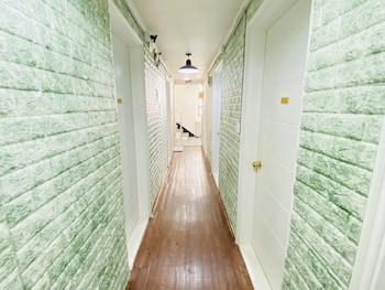 Aroha Guest House