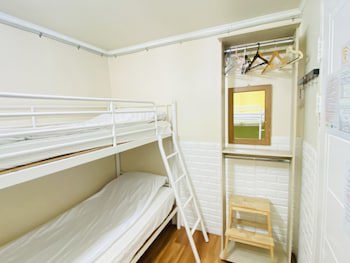 Aroha Guest House