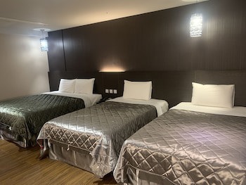 Fine Hotel