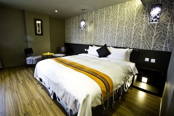 Fine Hotel