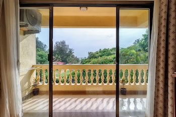 De Mandarin Beach Resort Suites & Villas