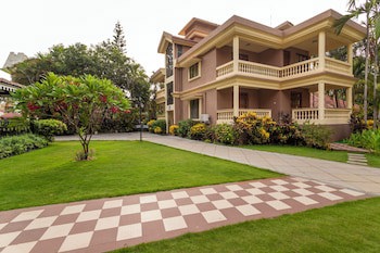 De Mandarin Beach Resort Suites & Villas
