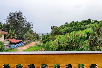 De Mandarin Beach Resort Suites & Villas
