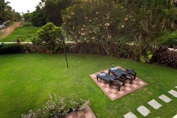 De Mandarin Beach Resort Suites & Villas
