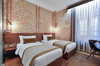 Hotel The Public