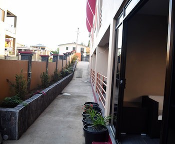 Al-Minhaj Service Apartments