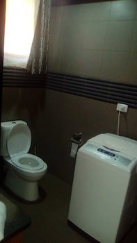 Al-Minhaj Service Apartments