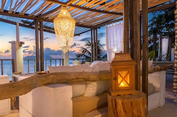 Bliss Hotel
