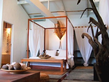Bliss Hotel
