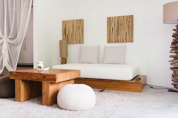 Bliss Hotel
