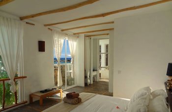 Bliss Hotel