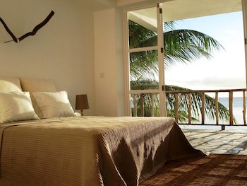 Bliss Hotel