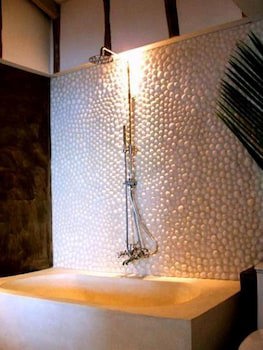 Bliss Hotel