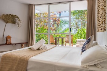 Bliss Hotel