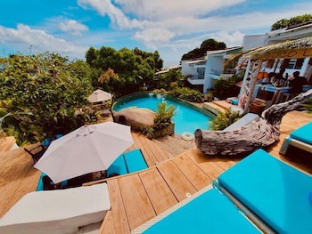 Bliss Hotel