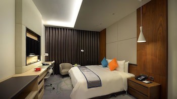 Golden Tulip Glory Fine Hotel