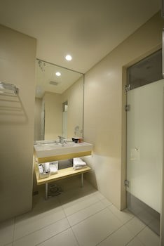 Golden Tulip Glory Fine Hotel