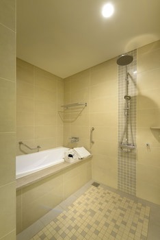 Golden Tulip Glory Fine Hotel