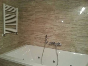 New Hotel Colon