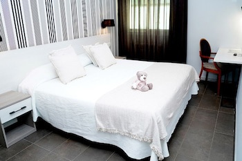 New Hotel Colon