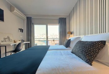 New Hotel Colon