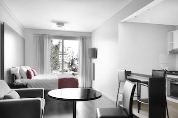 Ch Recoleta Suites