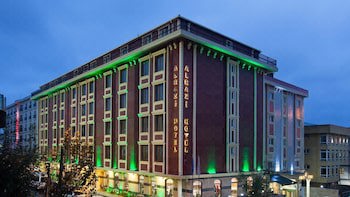 Alrazi Hotel