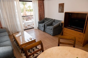 Turquoise Beach Hotel fotoğrafı