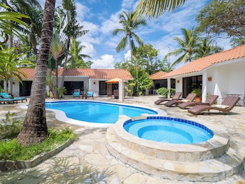 Garden By The Sea