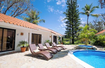 Garden By The Sea