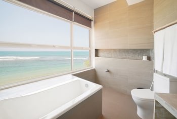 Hikkaduwa Beach Hotel