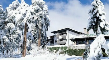 Hotel Bor